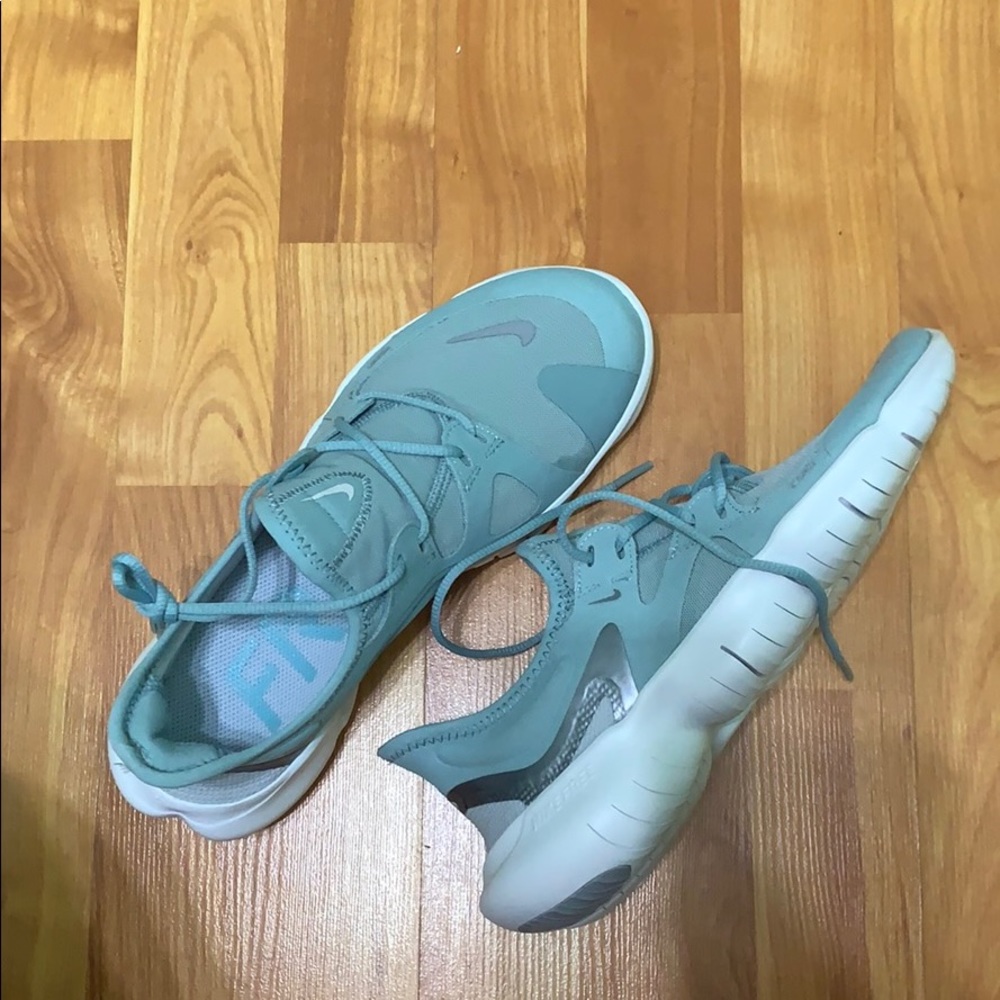 SOLD ‼️‼️ New Nike Free Run